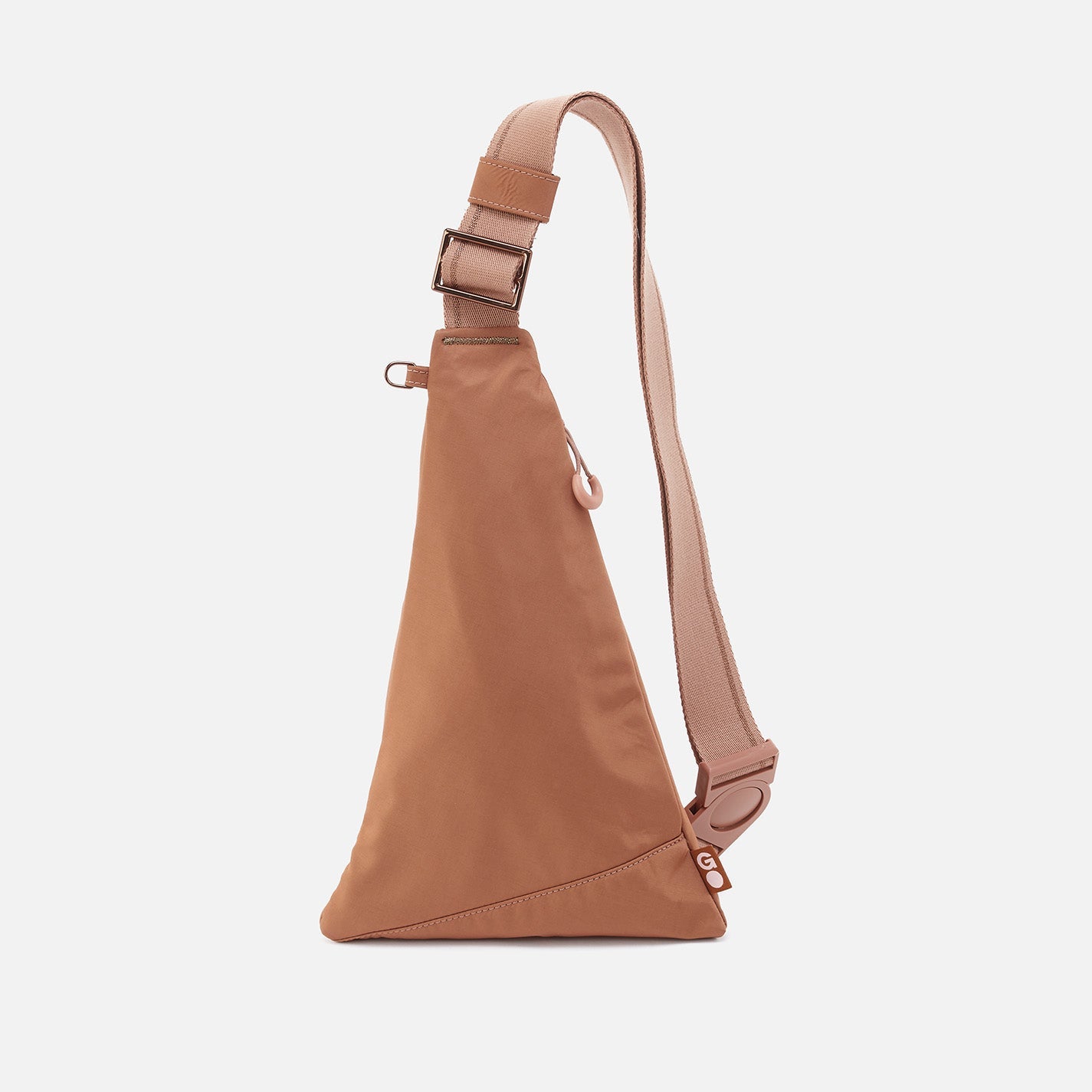 SURE THING Sling in CaRefiber recycled nylon – Dune