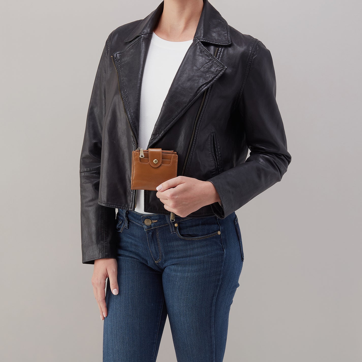 Dunn Mini Wallet in Polished Leather – Truffle - HOBO
