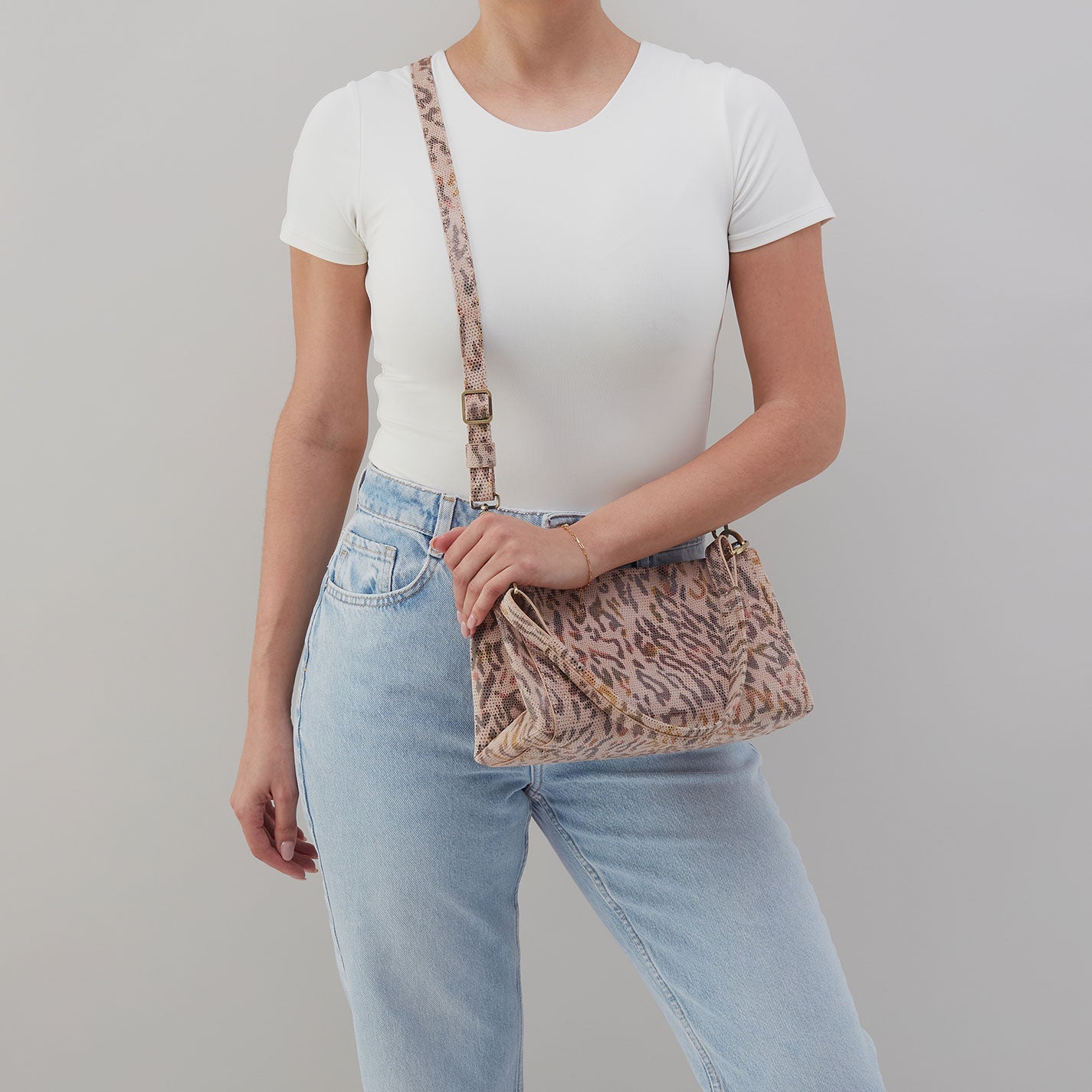 Seneca Shoulder Crossbody In Printed Leather – Summer Safari - HOBO