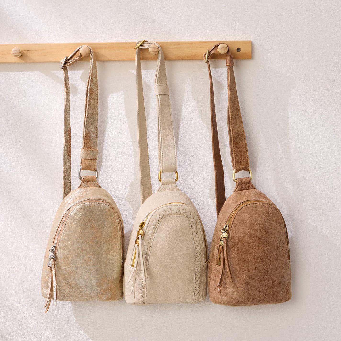 Fern Sling In Metallic Leather – Saddle Stardust - HOBO
