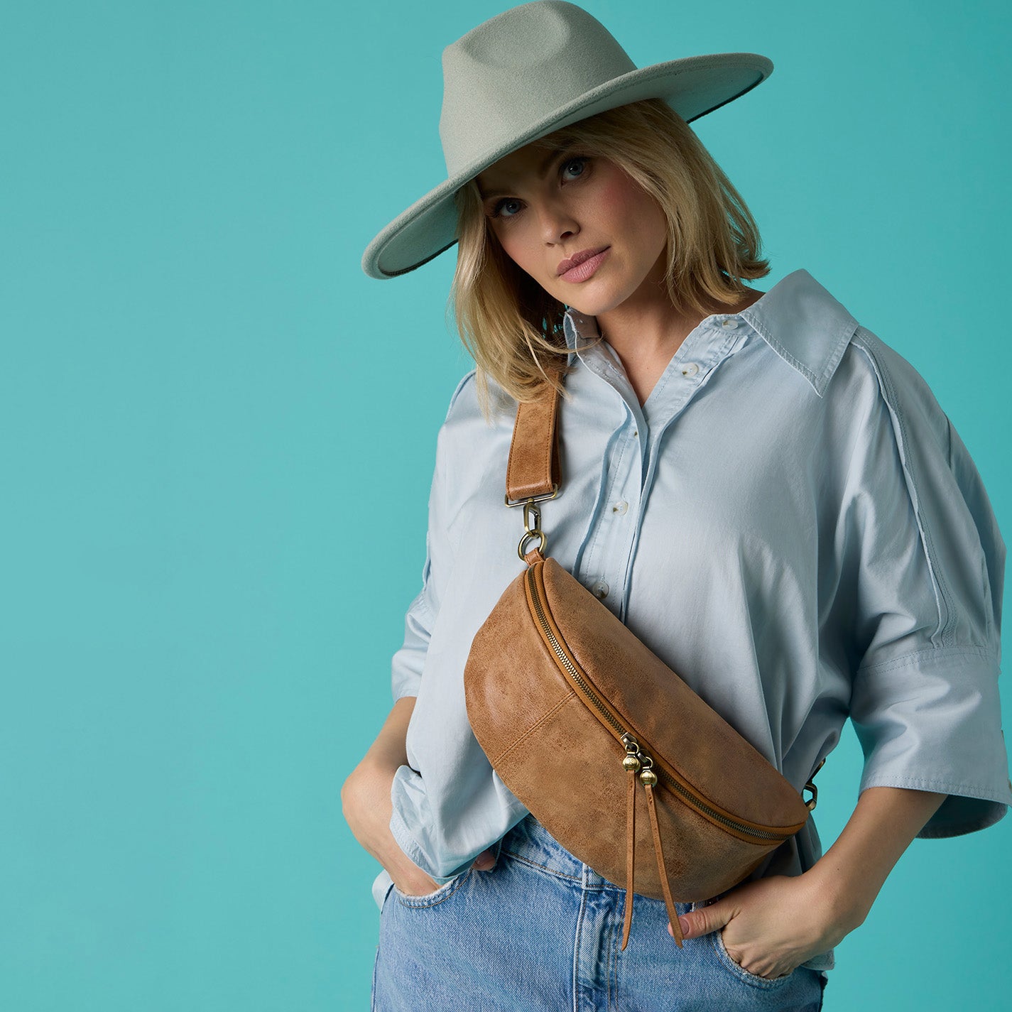Hunter Medium Belt Bag In Buffed Leather – Whiskey - HOBO
