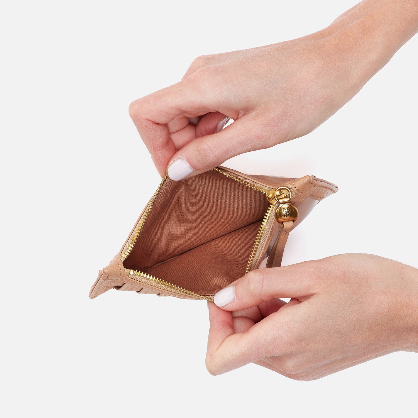 Carte Card Case In Pebbled Leather – Sandstorm - HOBO