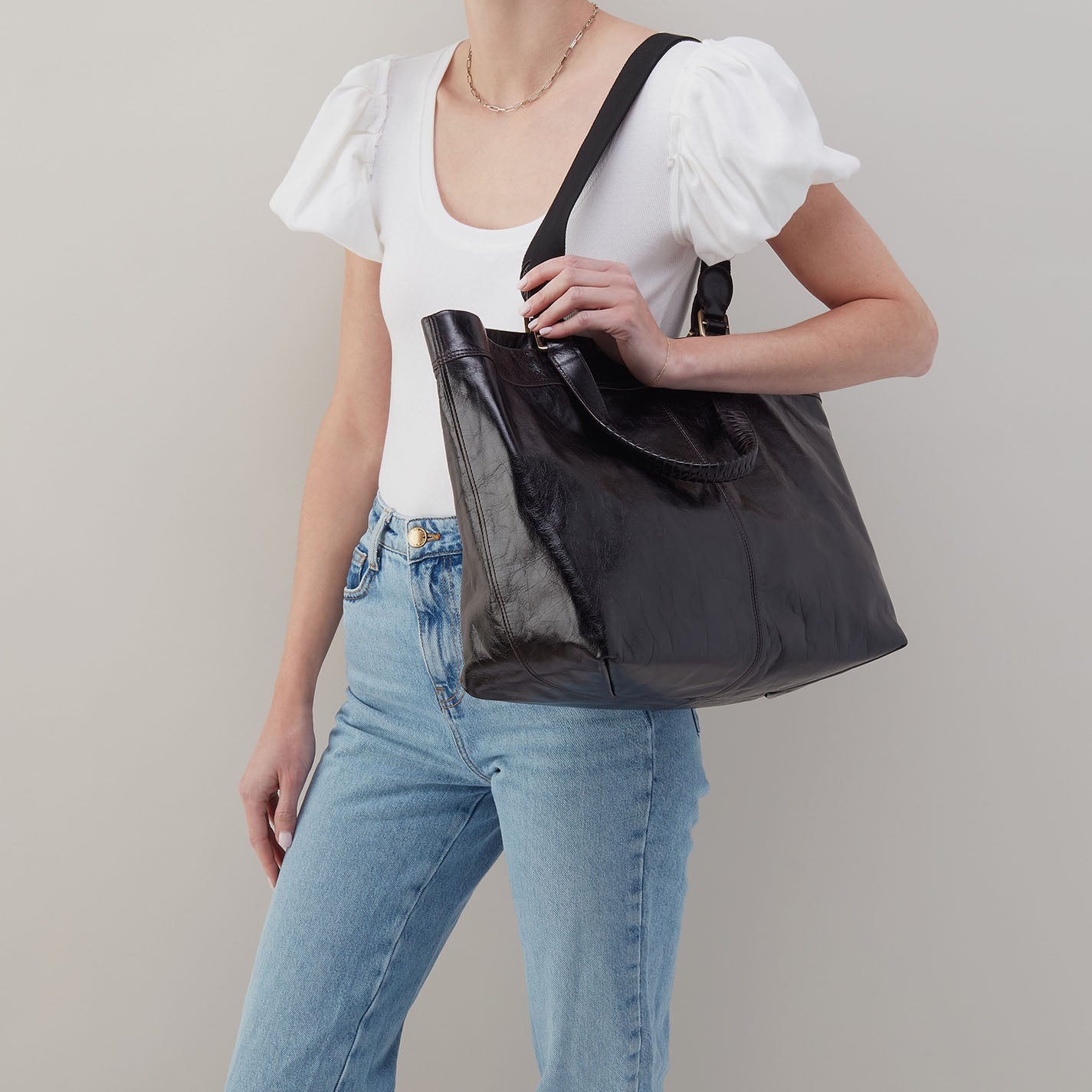 Romy Max Tote in Polished Leather – Black - HOBO