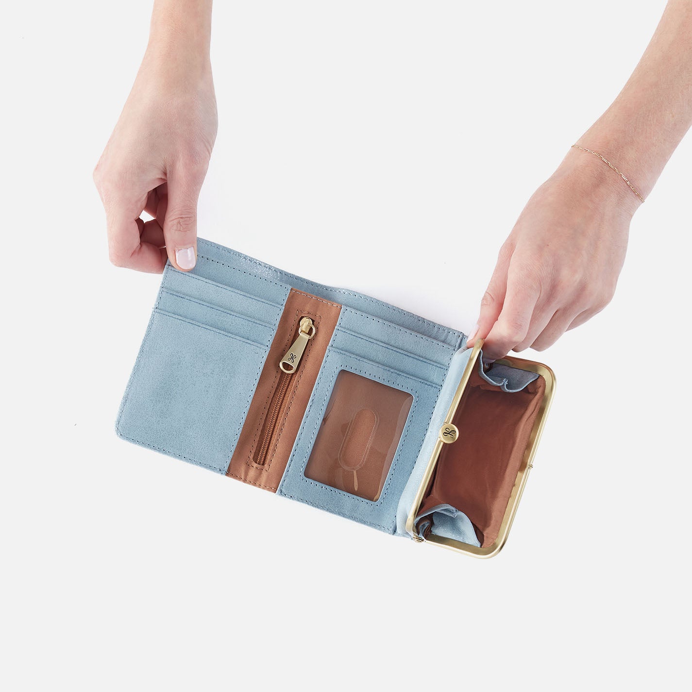 Robin Compact Wallet In Buffed Leather – Sky - HOBO