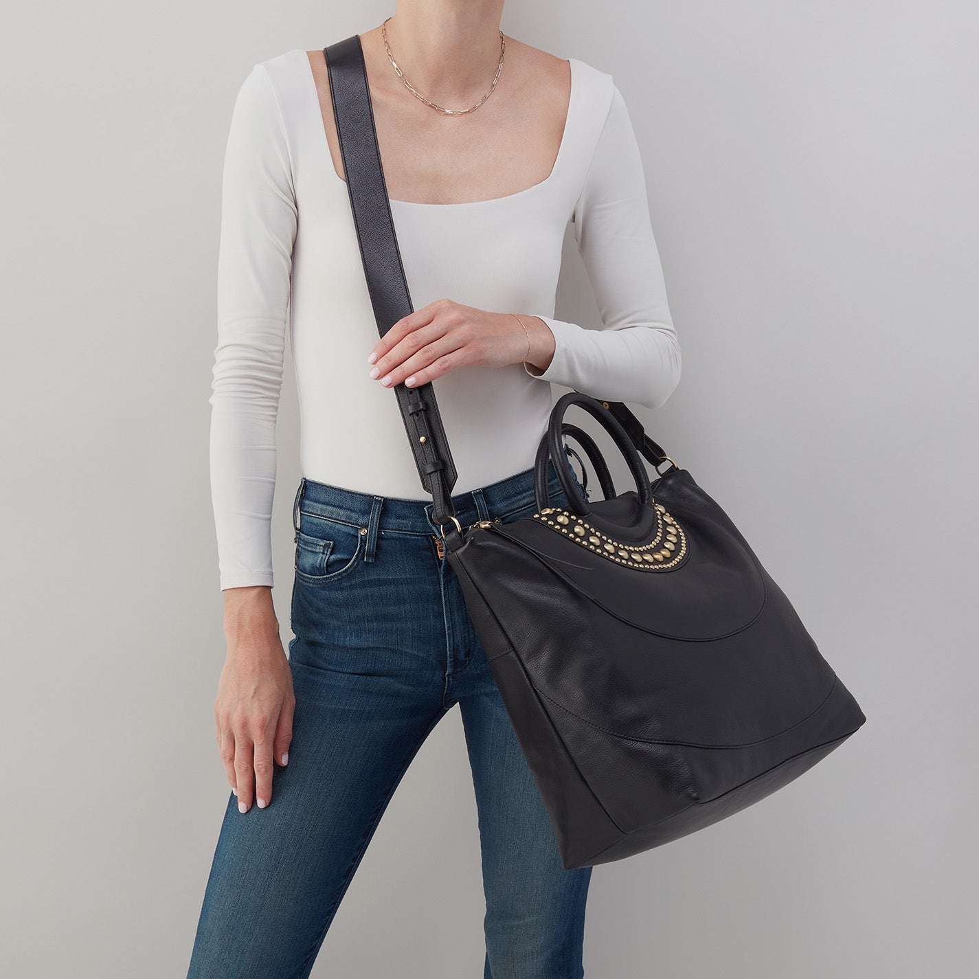 Maggie Satchel In Smooth Leather – Black - HOBO