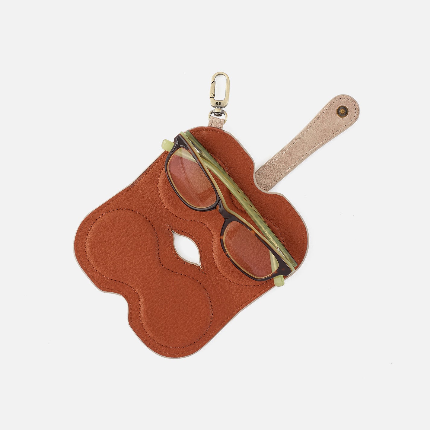 Blink Glasses Holder In Buffed Leather – Gilded Beige - HOBO