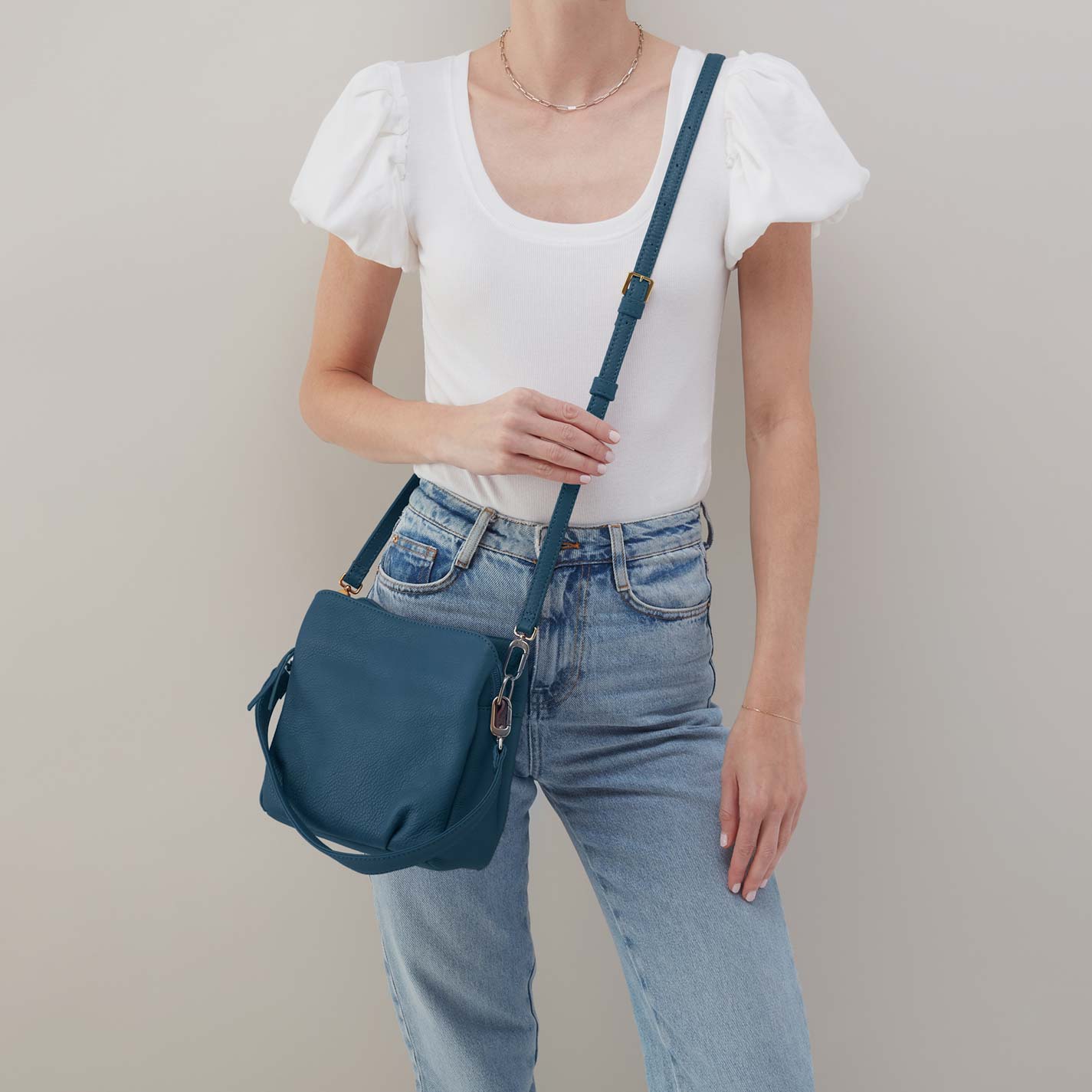 Starr Convertible Shoulder Bag in Pebbled Leather – Peacock Feather - HOBO