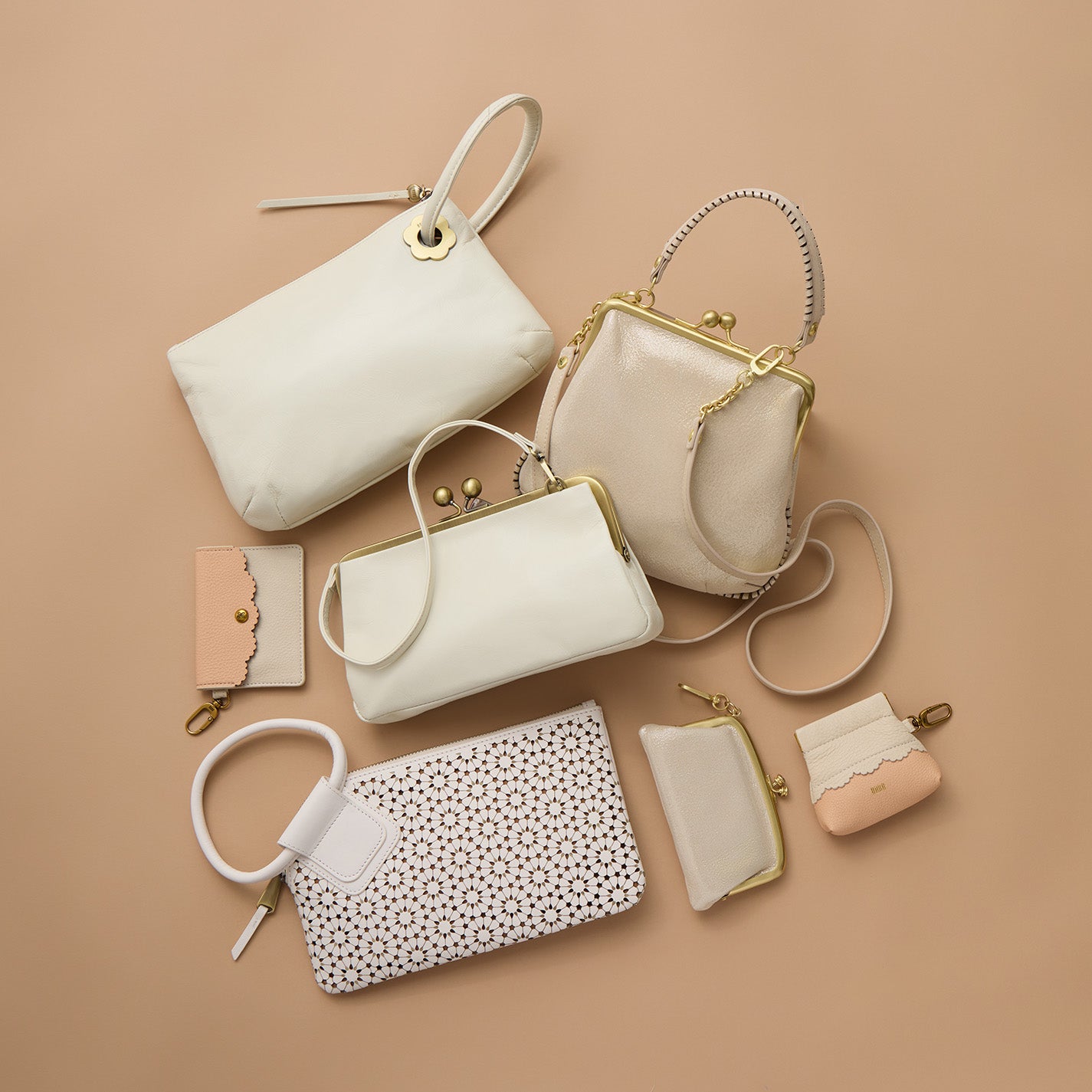 Tabby Earbud Case In Pebbled Leather – Birch - HOBO
