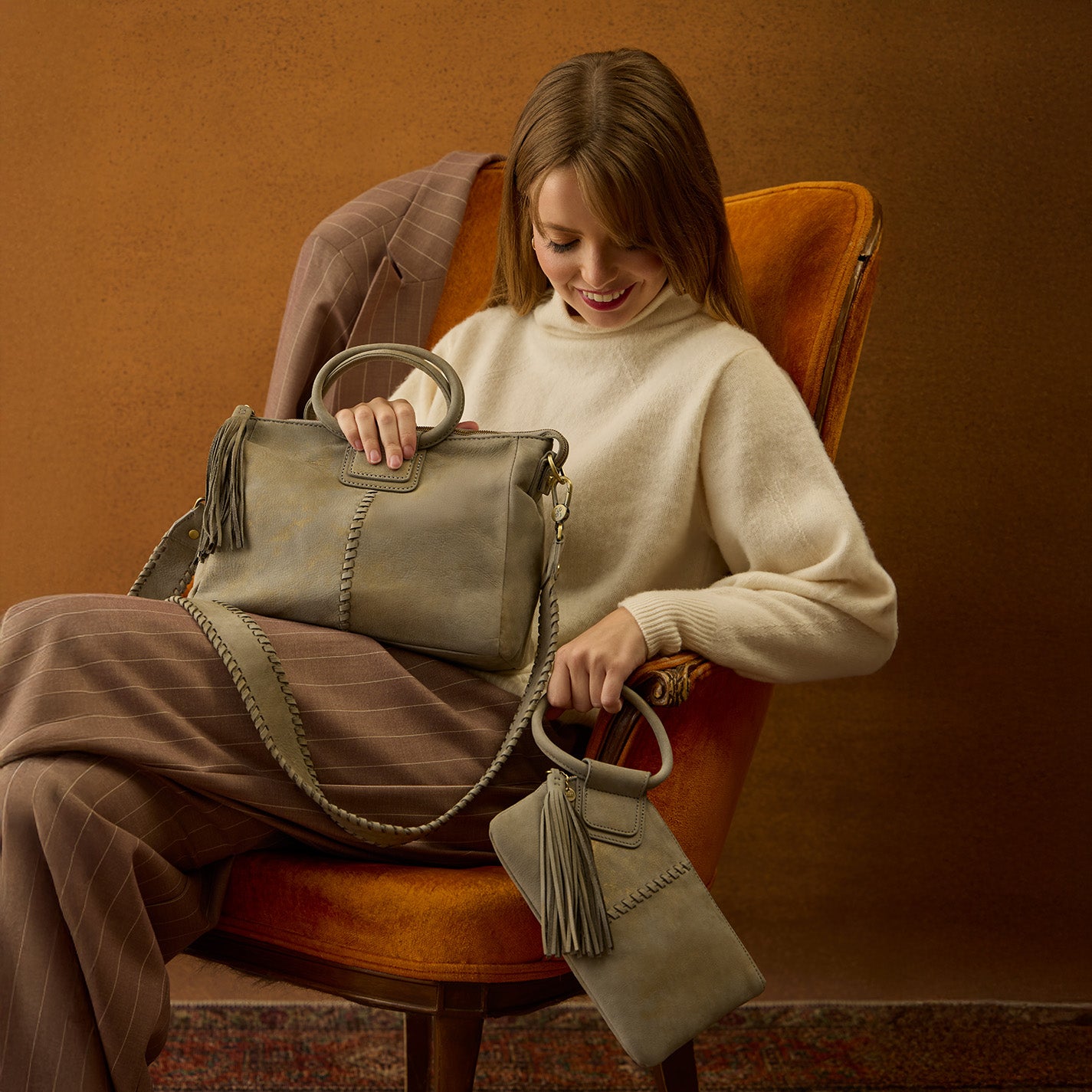 Sable Wristlet in Nubuck Leather – Golden Granite - HOBO