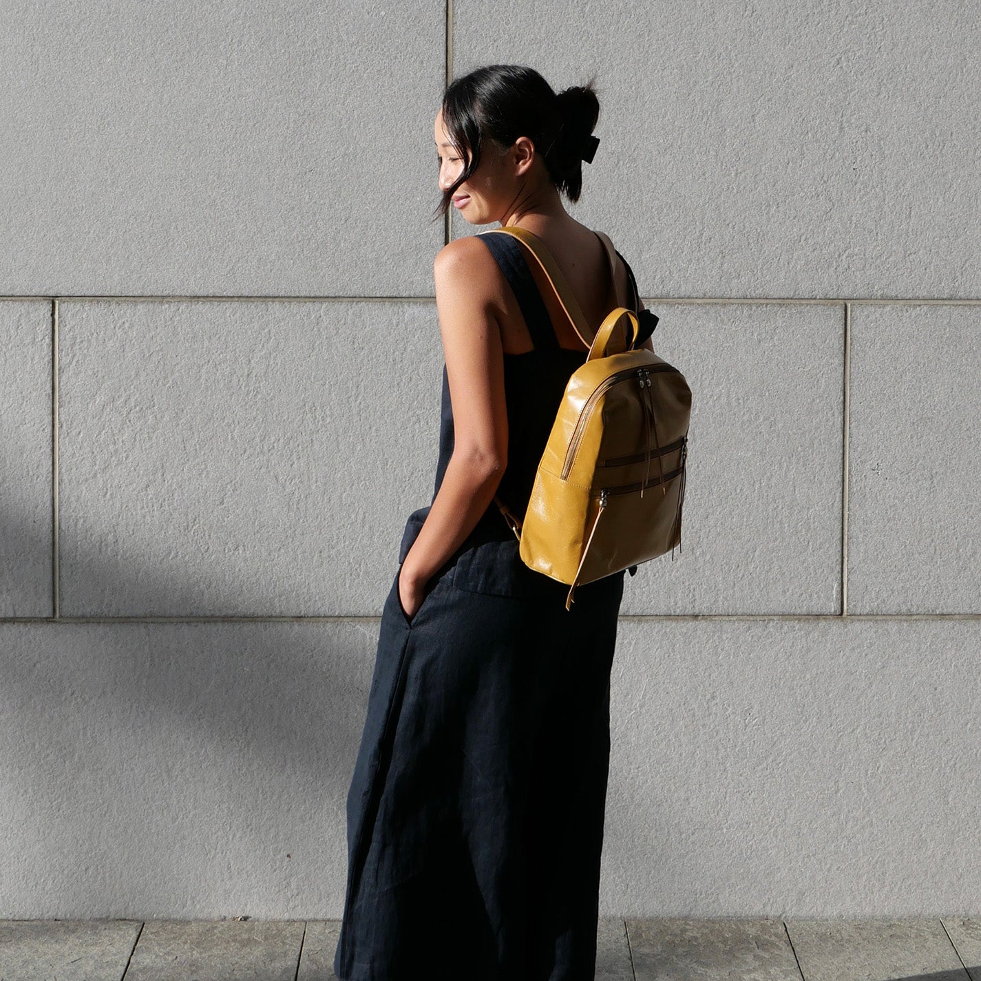 Billie Backpack In Polished Leather – Natural - HOBO