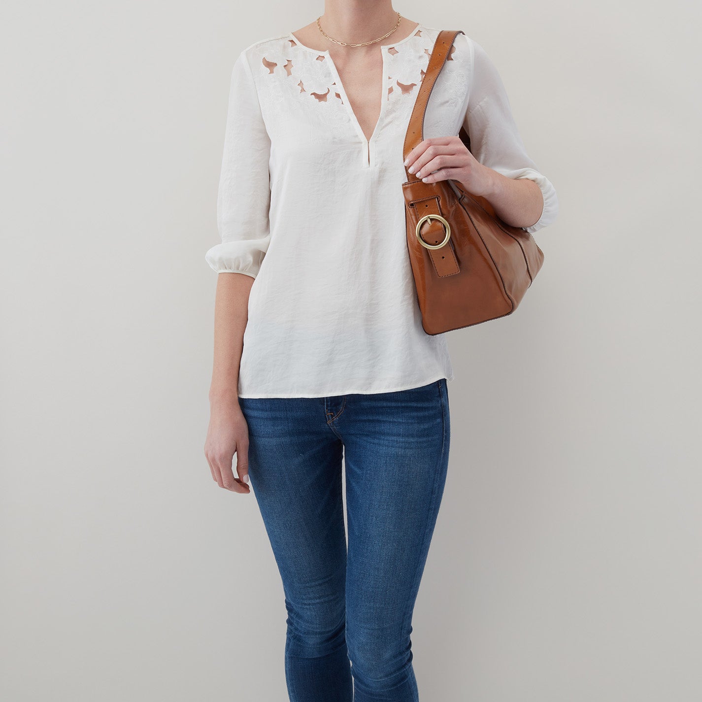 Render Shoulder Bag in Polished Leather – Truffle - HOBO