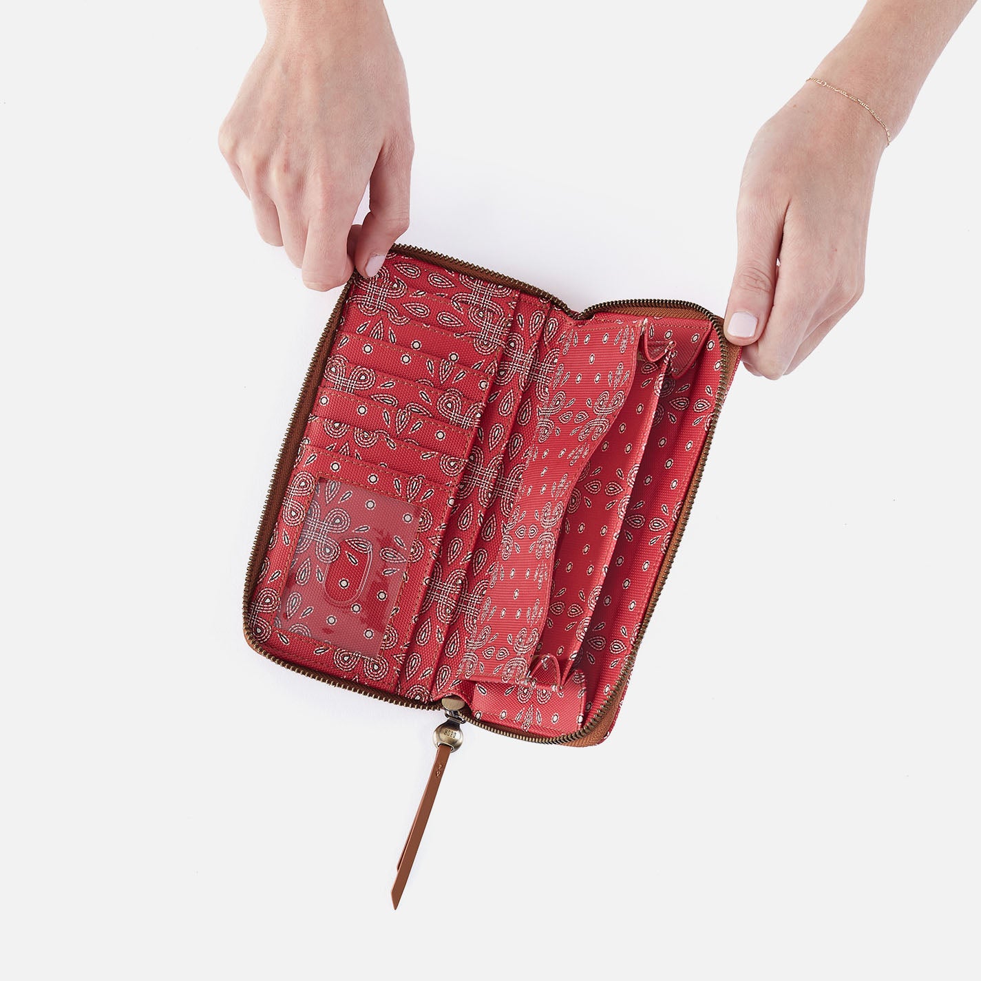 Soma Large Wallet In Coated Canvas – Red Journey Bandana - HOBO