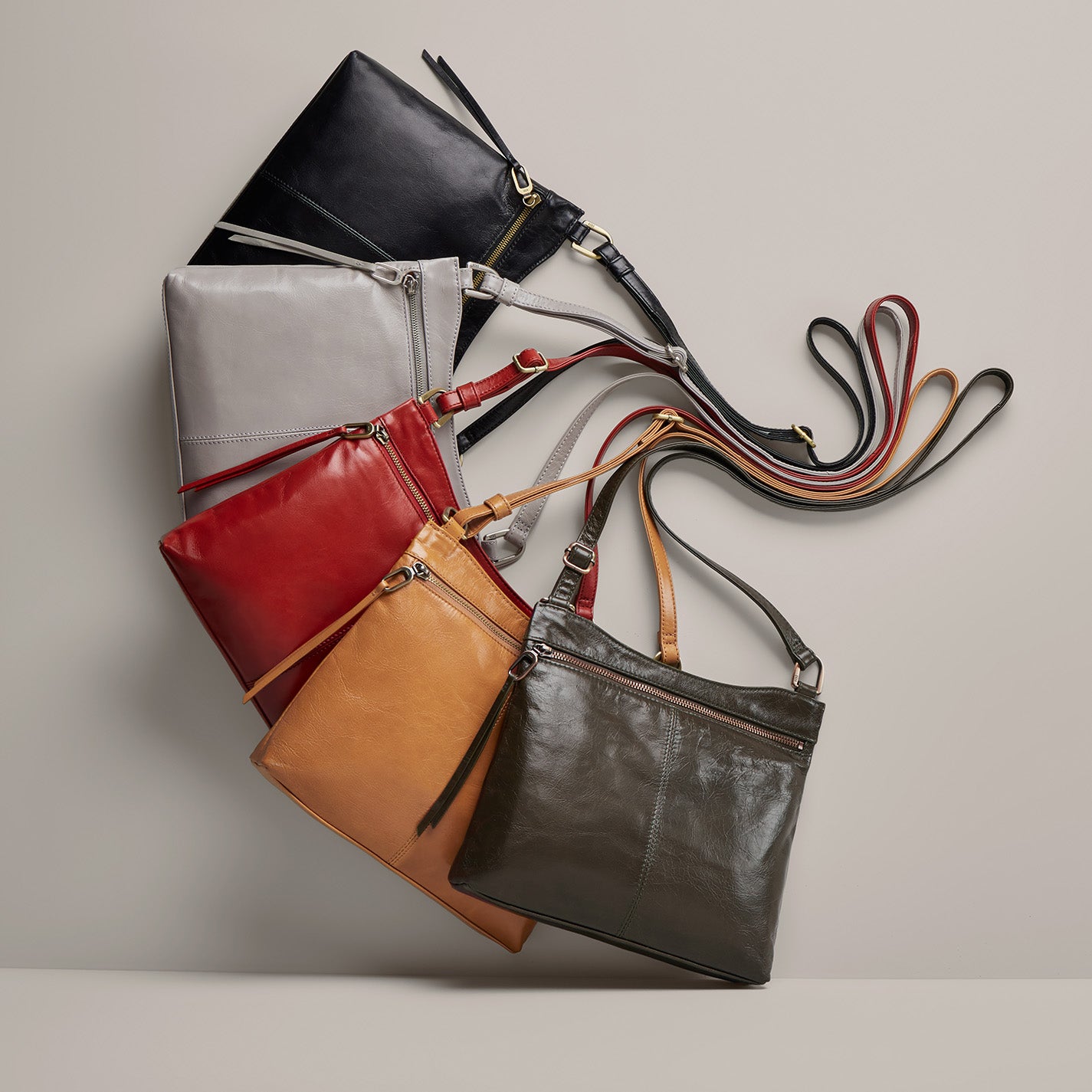 Cambel Crossbody In Polished Leather – Light Grey - HOBO