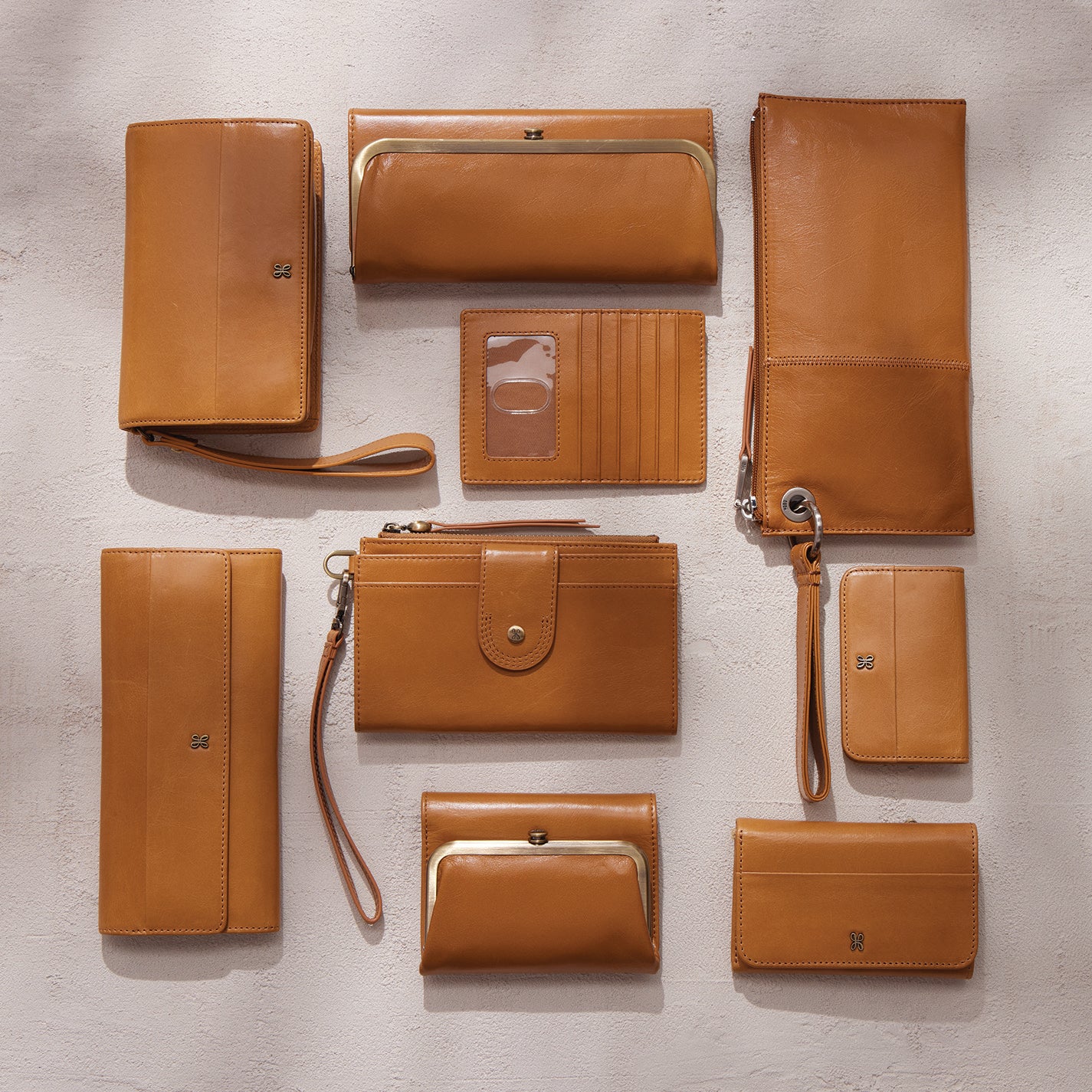 Jill Large Trifold Wallet In Polished Leather – Natural - HOBO