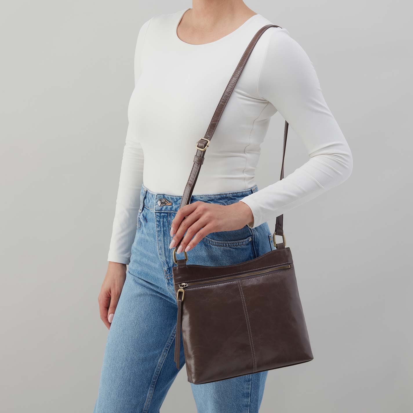 Cambel Crossbody in Polished Leather – Hearthstone - HOBO