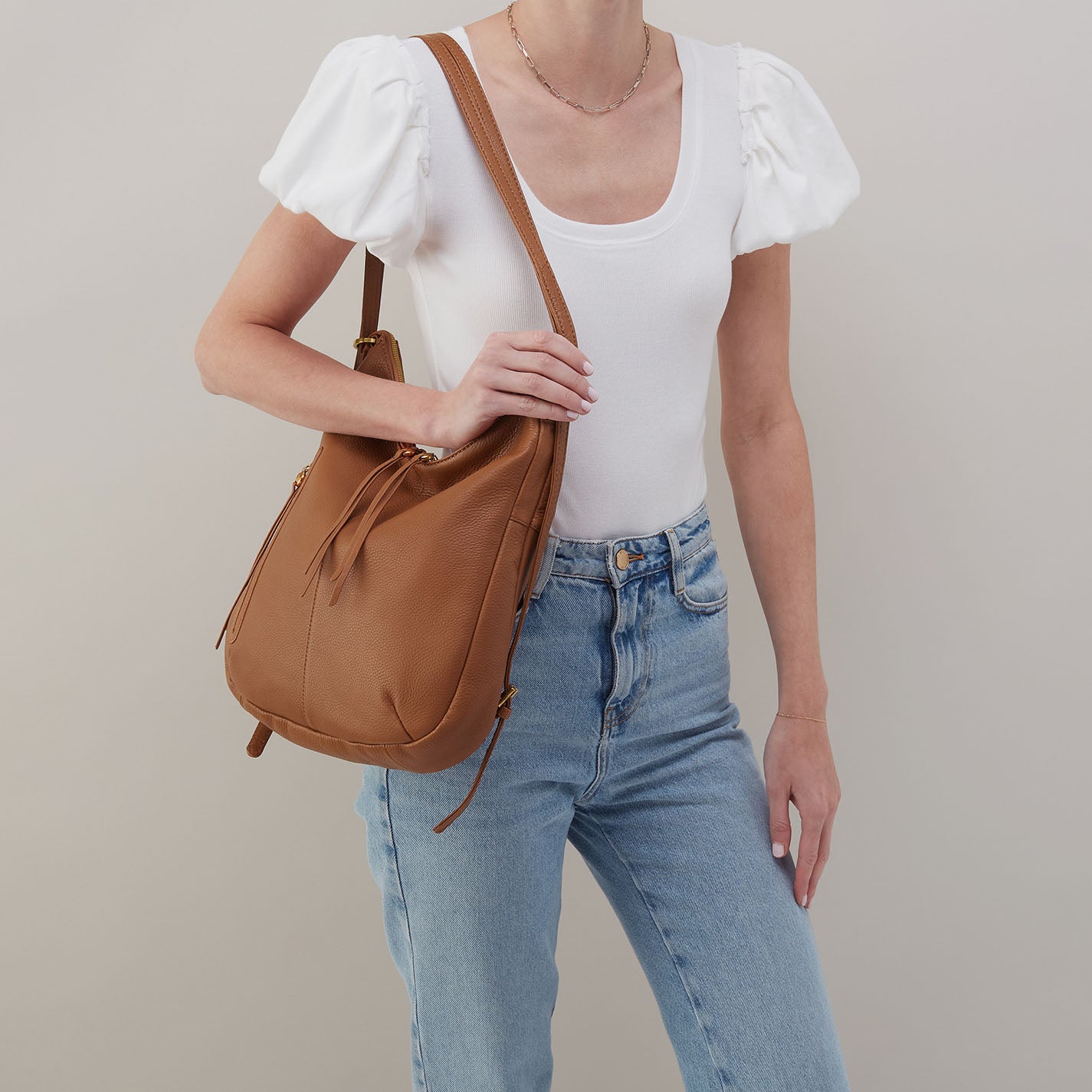 Merrin Convertible Backpack In Pebbled Leather – Warm Honey - HOBO