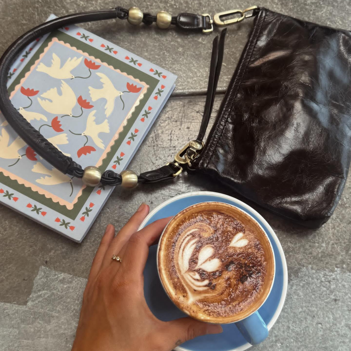 Darcy Crossbody in Polished Leather – Black - HOBO