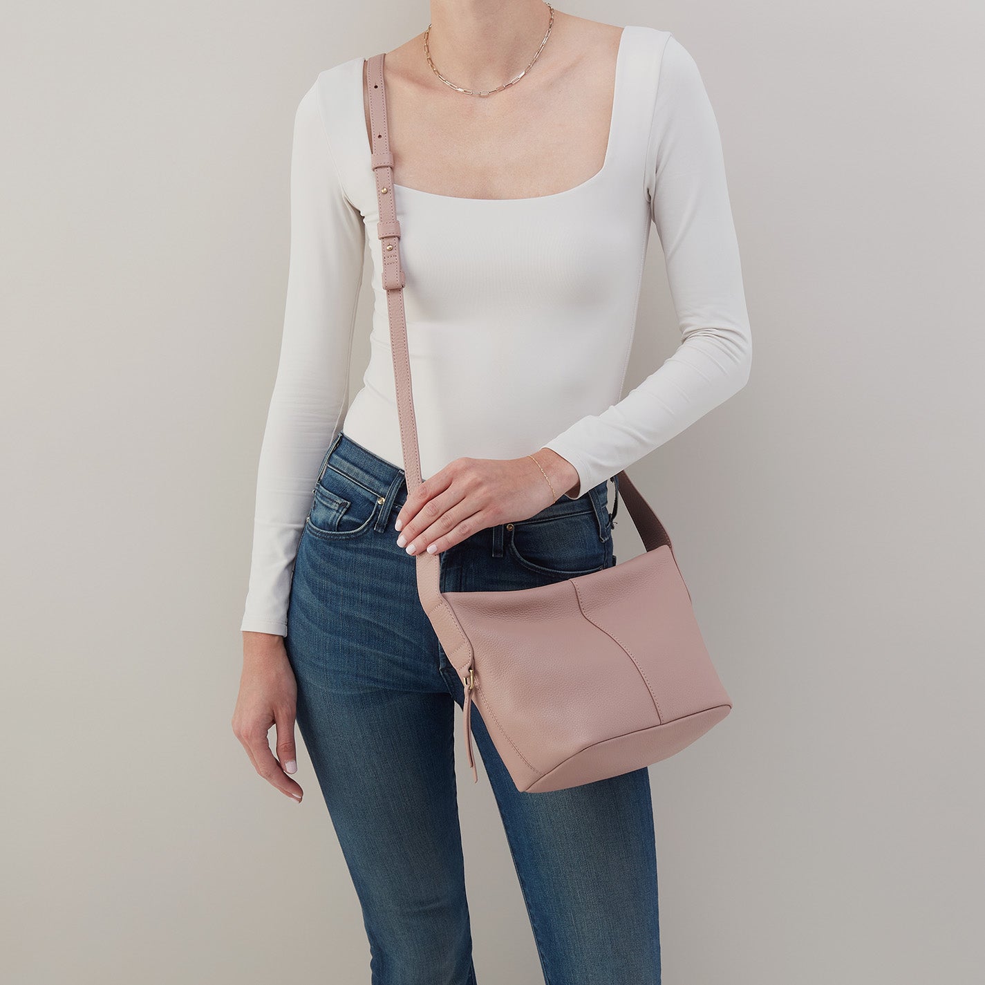 Collette Crossbody In Pebbled Leather – Blush - HOBO