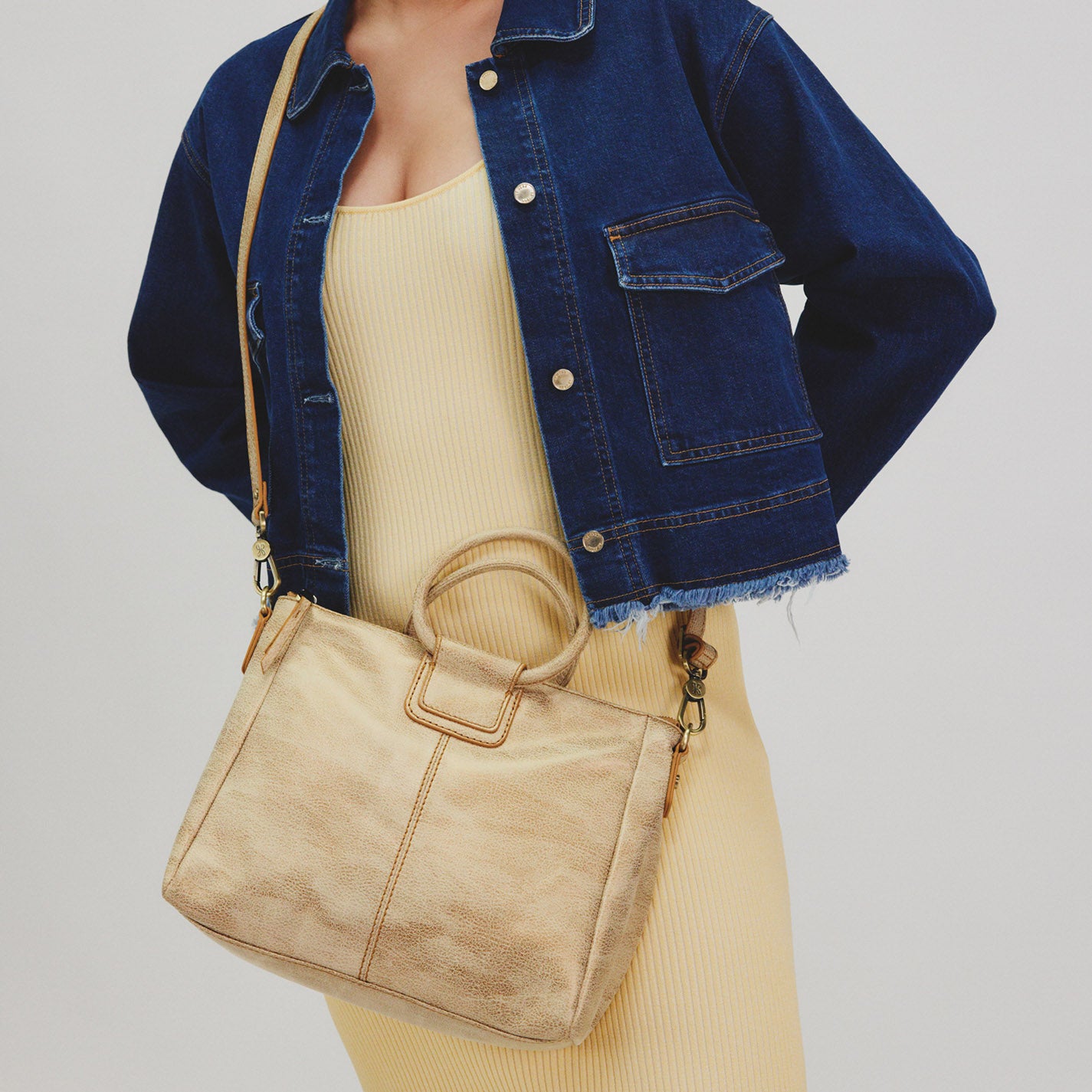 Sheila Medium Satchel in Metallic Leather – Gold Leaf - HOBO