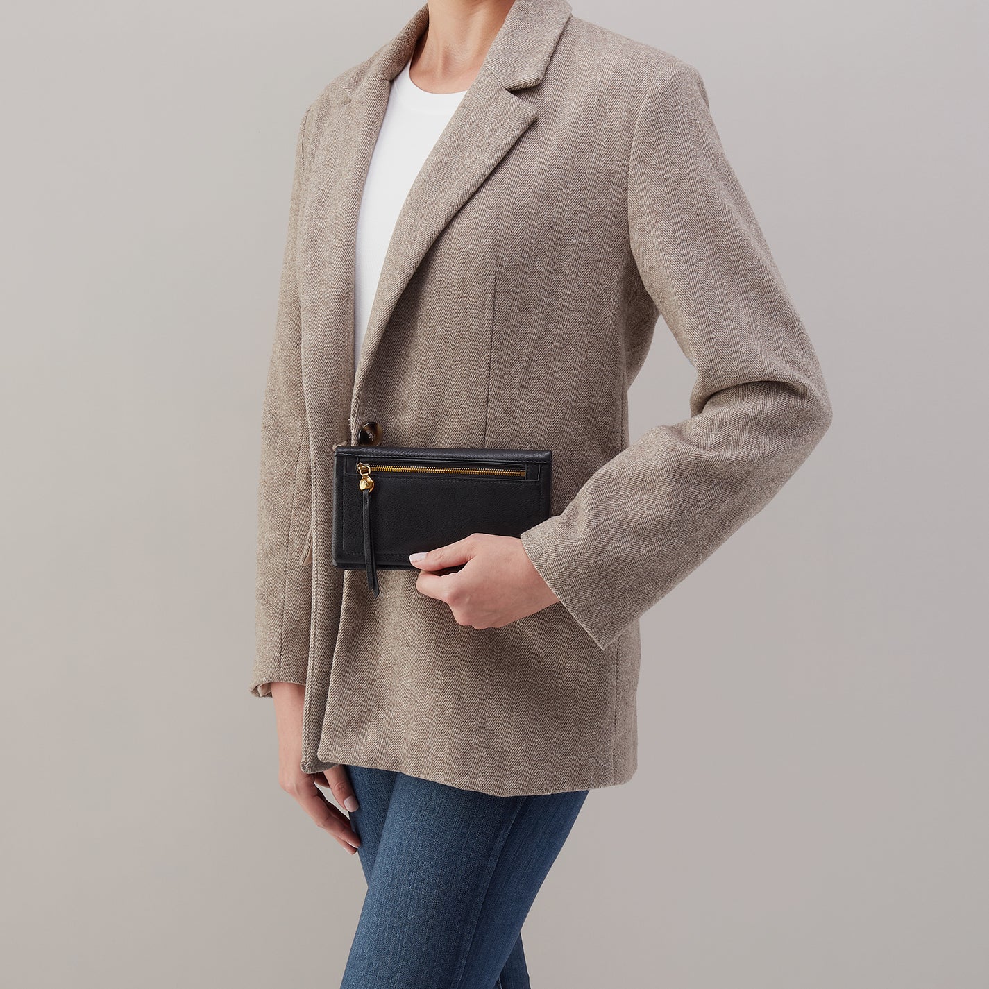 Lumen Continental Wallet in Pebbled Leather – Black - HOBO