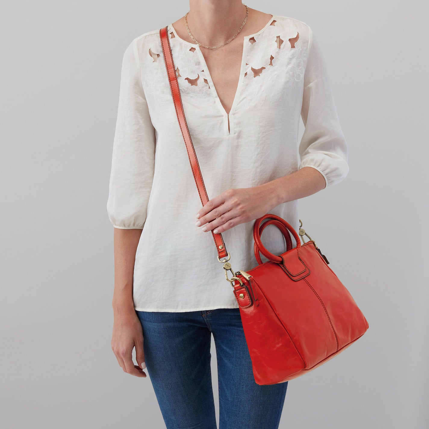 Sheila Medium Satchel In Polished Leather – Grenadine - HOBO