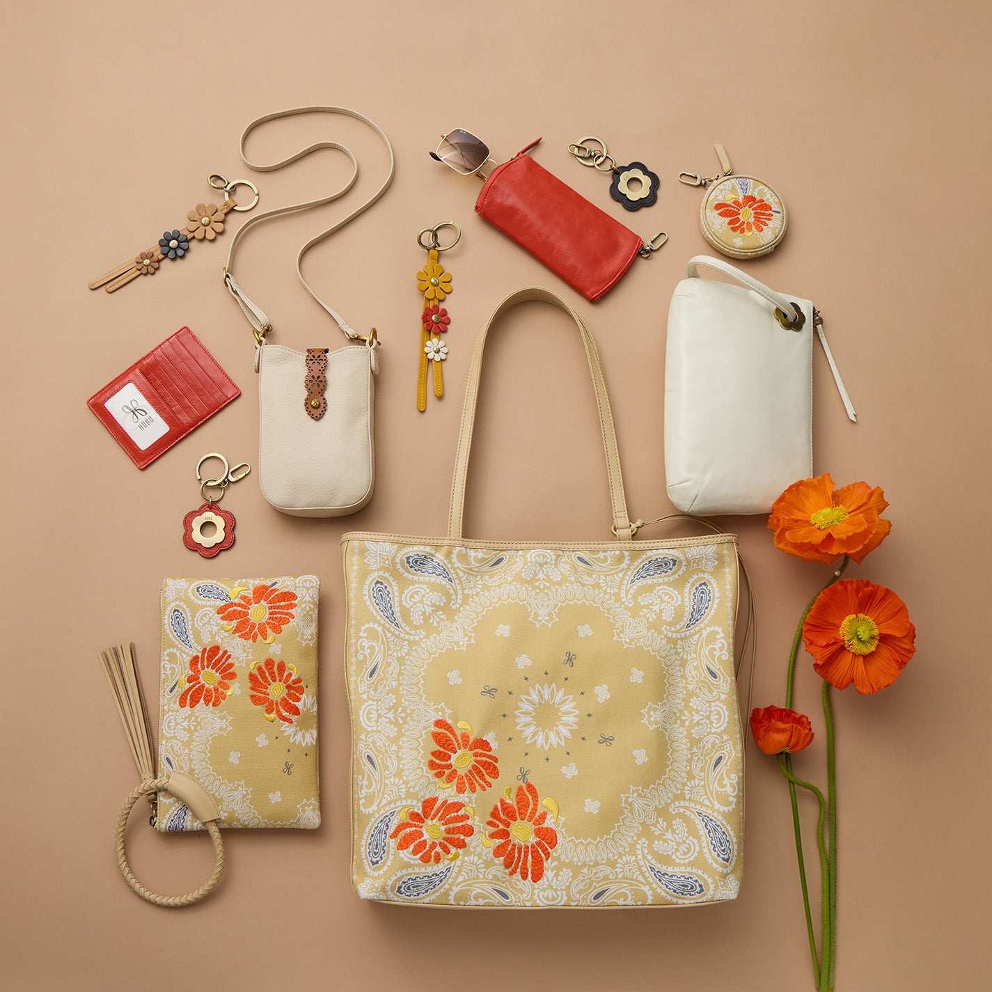 Revolve Bag Charm In Canvas – Sunset Bandana - HOBO