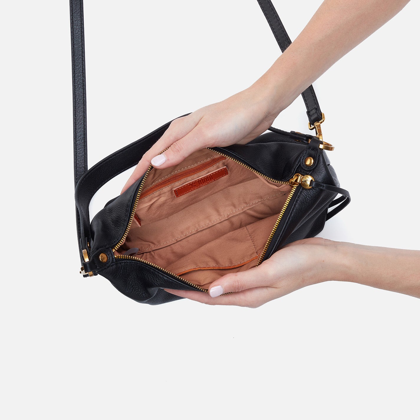 Laguna Crossbody in Pebbled Leather – Black - HOBO